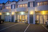 Cornwall Motor Lodge Hotels in 