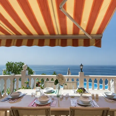 Villa Casa Tomise with private swimming pool and fantastic views