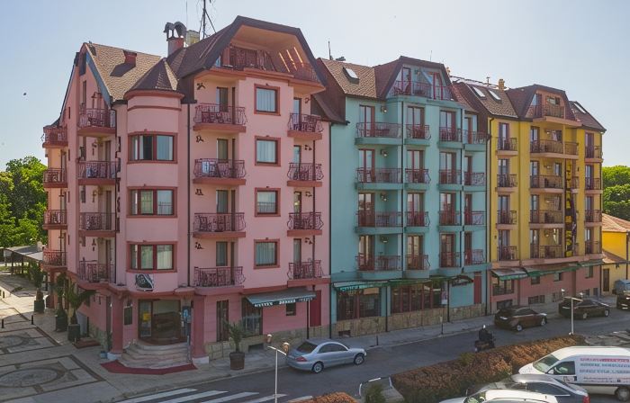 Saint George Hotel & Medical Spa