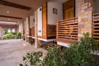 Ruentara Resort&Villa (เรือนธารา รีสอร์ท แอน วิลล่า) - พร้อมอาหารเช้า