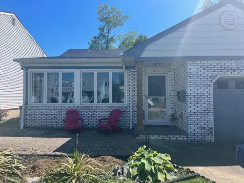 2-bedroom house in charming Point Pleasant Beach with WiFi, AC and beach passes - 4-Star