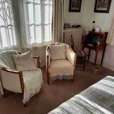 Bright, family-friendly apartment just outside Villars! Rooms