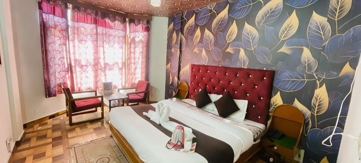 Hotel Hilltop Hotels in Manali