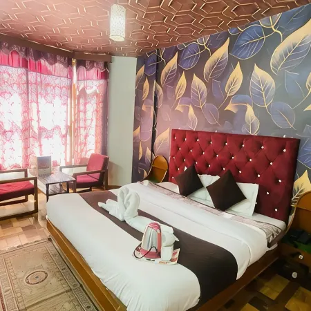 Hotel Hilltop