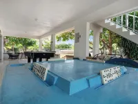 Punta Aguila Beach House/Pool/ Billiard Table/ 7 Beds + 2 Private Rooms Hotels in Pole Ojea