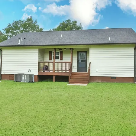 Relax at the Blue Bird - 2Bd/2BA + Easy Parking