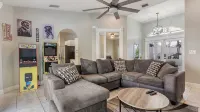 Delray Castle-Minutes to the beach and Atlantic Ave - 4つ星