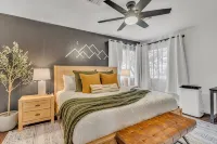 Relaxing A Frame 3-bedroom Cabin with WiFi and AC in Enchanting Forest Setting - 4-Star