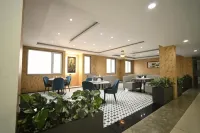 Rohika Hotel Aau-Igh - breakfast