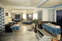 Hotel Bhawani International - 마운틴 뷰