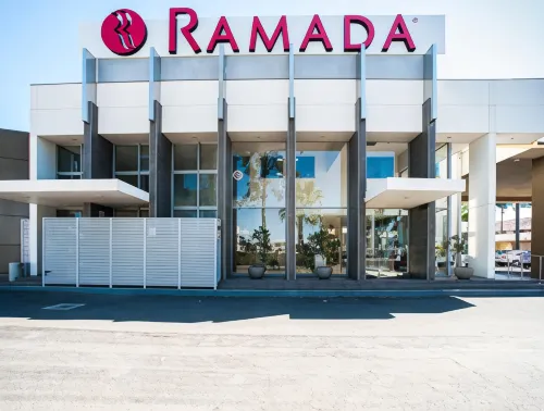 Ramada Hotel & Suites by Wyndham Sydney Cabramatta - Fitnessstudio