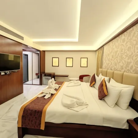 Solaris Hotel and Club
