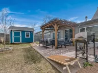 Game Room Adventures : A Family-Friendly Getaway! Hotels in Arvada