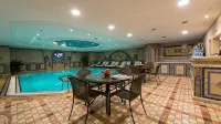 Akar International Hotel - Pools