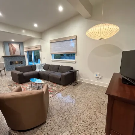 Private Pool Home. 7 Mins to the Beach! Arcade. Perfect Retreat Rain or Shine!