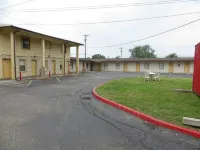 Travel Inn & Suites