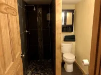 Comfortable apartment with spectacular mountain and ocean views. - 4-Star