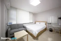 Inn the City Business Hotel - Condos