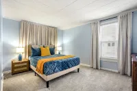 BoHo by the Beach: Charming 2-bedroom apartment in the heart of Port Clinton - Wifi