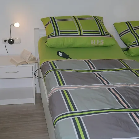 5-star apartment EG barrier-free, WiFi via DSL, Bad Brambach