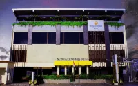 Nevada Hotel Ketapang - parking