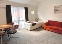 Bush Inn Court Motel - Cho phép mang theo thú cưng