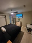 Modern/Retro 1br Condo by Exceptional Stays
