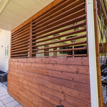 Gather in Saskatoon - Hot Tub 85" TV, Deck, Bbq, Trampoline, Games Room, 5Bdrm