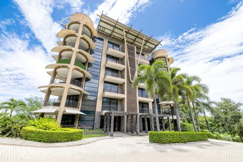 La Perla #154: 3 bed/3 bath 5th floor Ocean Views! - Gym