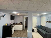 The Funky Little Shack at Grand Rivers - Pet friendly! Wi-fi, smart TV! - 레지던스