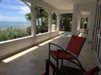 Turtle Bottom luxury beachside villa - Villas