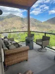 Hilltop River View within walking distance to town - 4-Star