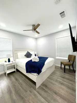 Relaxing 4B Home big yard near Ft Worth, AT&T Stadium - Homestays