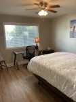 Dog Friendly, Allergen-free 5 minute walk to the bay and eateries