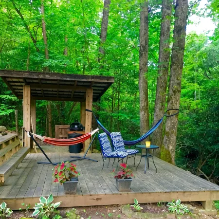 Tiny House in the Mountains- waterfall, jacuzzi and stunning farm views