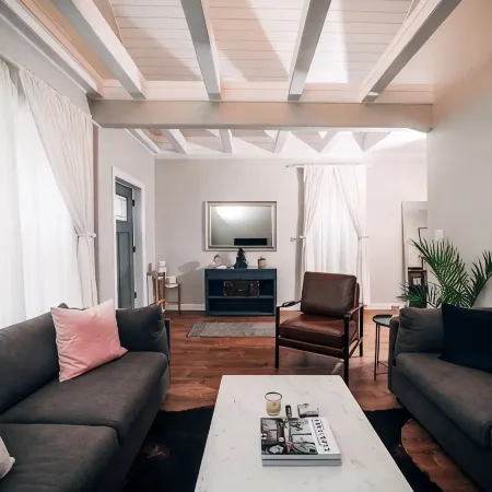 Luxury Modern home minutes from Downtown Chicago