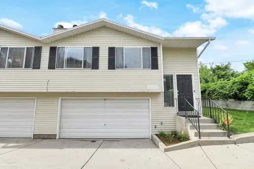 Family Friendly | Washer+Dryer | PlayStation Pro | Large Yard | Fast Wifi - 3-Star