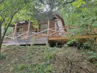 Cowboy Cabin, come sit under the trees - Chalets
