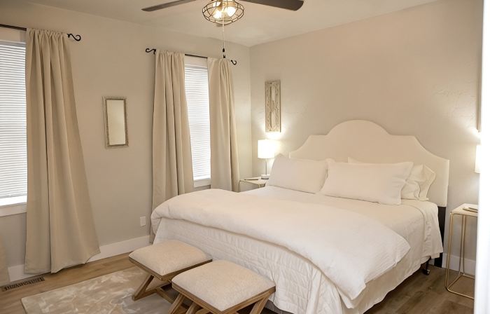 Premium accommodations for up to 4 people in the heart of Downtown Greensburg