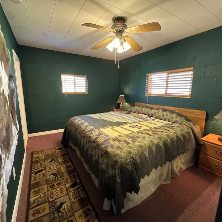 The Cabin on Crooked Creek