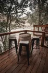 Top 1% Salmon River Cabin - Big Views, Quiet + 35-Ft Deck - Chalets