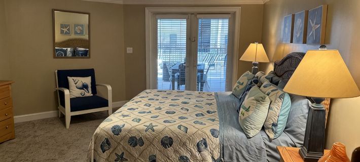 Unique 3 BR w/Huge Poolside Patio, Gated, In The Heart of Tybee Hotels in Tybee Island