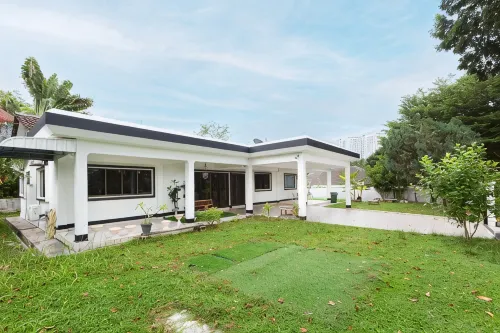 35Tanjong Bungalow Wedding BBQ Near Beach -  Casas de vacaciones