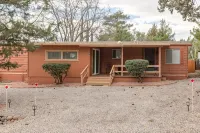Cozy & Clean 3 BD/2BA In The Heart of The Red Rocks - 2つ星