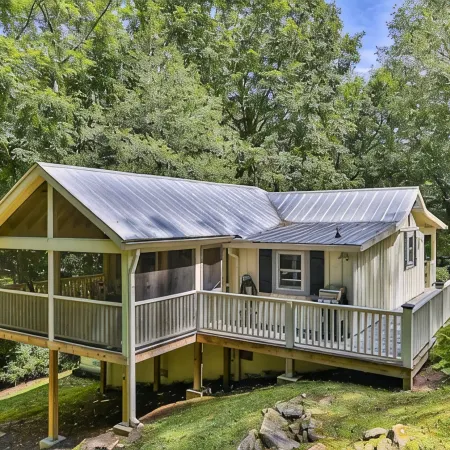 1937 Cabin Near Lake Glenville - 50 Acre Estate - Private Hike & Views!