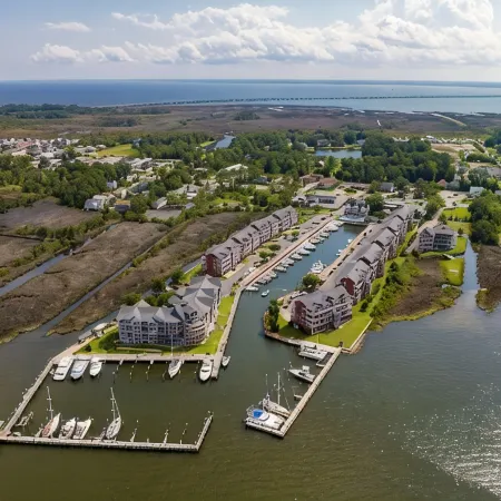Obx Top-Floor Condo- Marina & Sound Views, Quiet & Serene