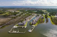 Obx Top-Floor Condo- Marina & Sound Views, Quiet & Serene - 3-Star