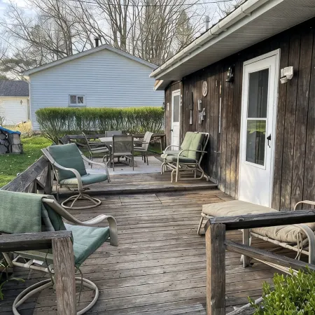 Pymatuning parkside cabin near Jamestown marina & dam