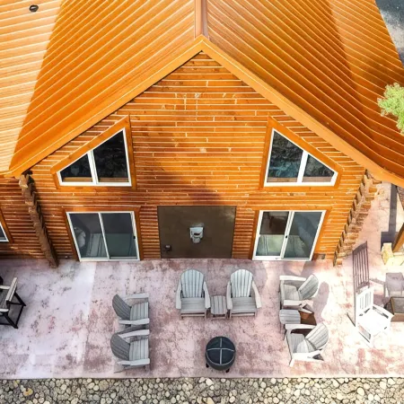 Brand NEW Cabin in the Pines w Private Lake