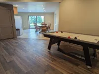 Hawk's NestEntire 1650 Sqft lower level. - Wifi